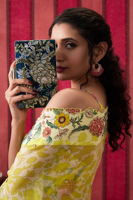Shop Soup By Sougat Paul Green Cut Work, Sequins Mehr Embroidered Box Clutch at Aza Fashions Shop_Soup By Sougat Paul_Green Cut Work, Sequins Mehr Embroidered Box Clutch _at_Aza_Fashions