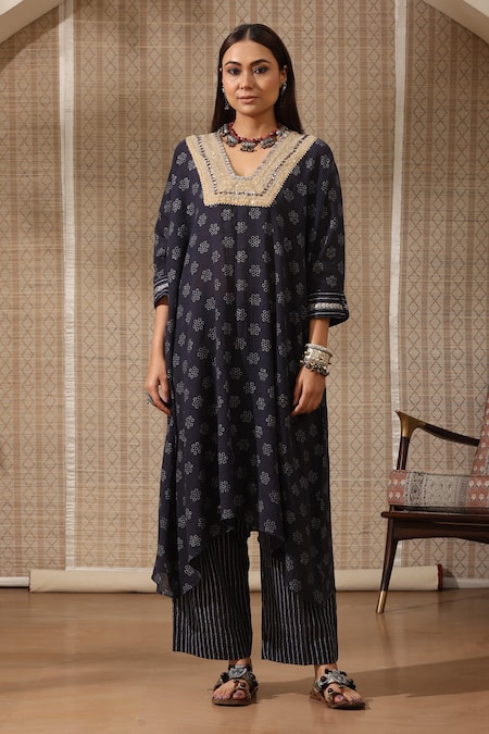 Rekha Agra Floral Chalk Art Print Asymmetric Kurta With Striped Pant 