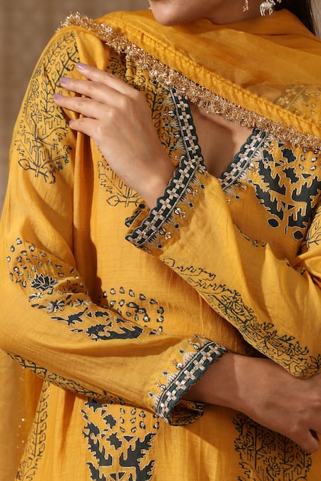 Rekha Agra_Yellow Chanderi, Organza, Cotton Floral Crest Print Embellished Kurta Pant Set _Online_at_Aza_Fashions