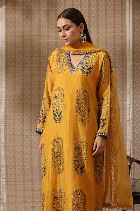 Buy_Rekha Agra_Yellow Chanderi, Organza, Cotton Floral Crest Print Embellished Kurta Pant Set _Online_at_Aza_Fashions
