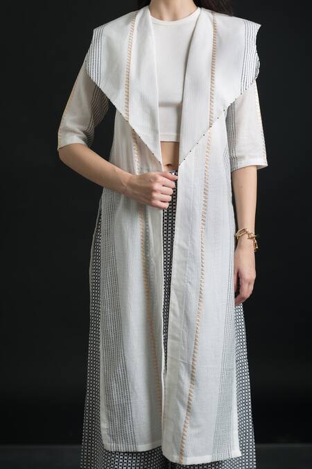 Orcr Black Cotton Embroidery Mini Temple Arc Work Long Jacket With Loop Print Pant Online at Aza Fashions Orcr_Black Cotton Embroidery Mini Temple Arc Work Long Jacket With Loop Print Pant _Online_at_Aza_Fashions