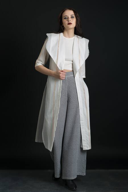 Shop Orcr Black Cotton Embroidery Mini Temple Arc Work Long Jacket With Loop Print Pant Online at Aza Fashions Shop_Orcr_Black Cotton Embroidery Mini Temple Arc Work Long Jacket With Loop Print Pant _Online_at_Aza_Fashions