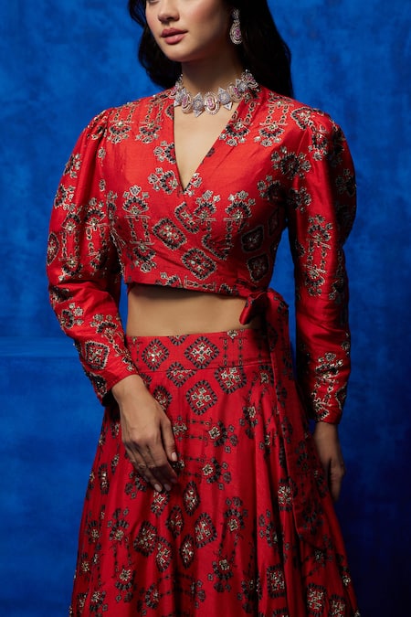 Buy Nautanky Orange Silk Sequins, Zari V-neck Printed Top And Lehenga Set Online at Aza Fashions Buy_Nautanky_Orange Silk Sequins, Zari V-neck Printed Top And Lehenga Set _Online_at_Aza_Fashions