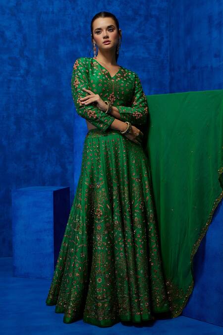 Nautanky_Emerald Green Silk, Organza Beads, Sequins V-neck Garden Print Lehenga Set _Online_at_Aza_Fashions