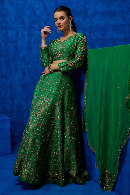 Buy_Nautanky_Emerald Green Silk, Organza Beads, Sequins V-neck Garden Print Lehenga Set _Online_at_Aza_Fashions