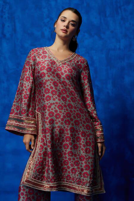 Nautanky Grey Silk, Organza Sequins, Beads, Zari Petal Symphony Print Kurta Pant Set at Aza Fashions Nautanky_Grey Silk, Organza Sequins, Beads, Zari Petal Symphony Print Kurta Pant Set _at_Aza_Fashions