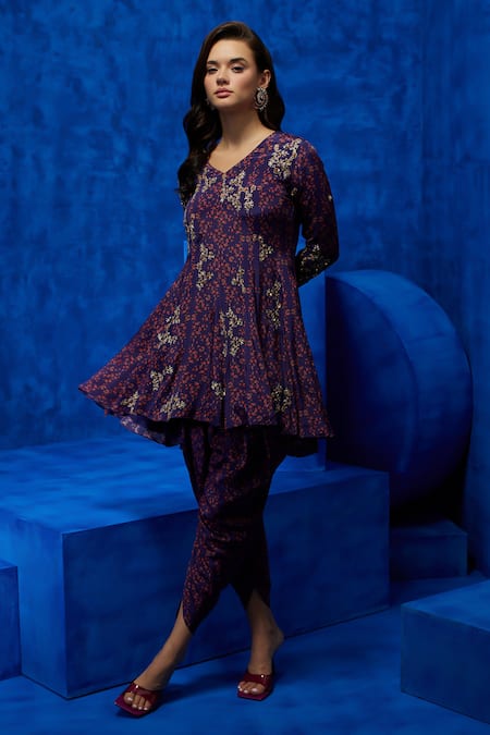 Nautanky Purple Crepe Sequins, Beads, Zari V-neck Regal Printed Kurta And Dhoti Pant Set at Aza Fashions Nautanky_Purple Crepe Sequins, Beads, Zari V-neck Regal Printed Kurta And Dhoti Pant Set _at_Aza_Fashions