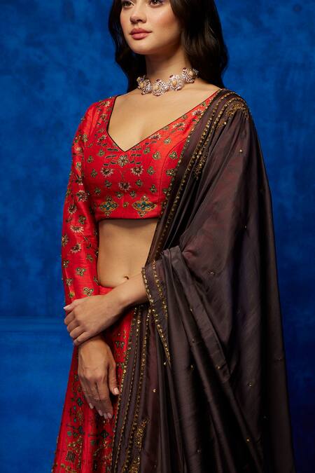 Buy_Nautanky_Red Silk, Organza Beads, Sequins V-neck Tangerine Dream Printed Lehenga Set _Online_at_Aza_Fashions