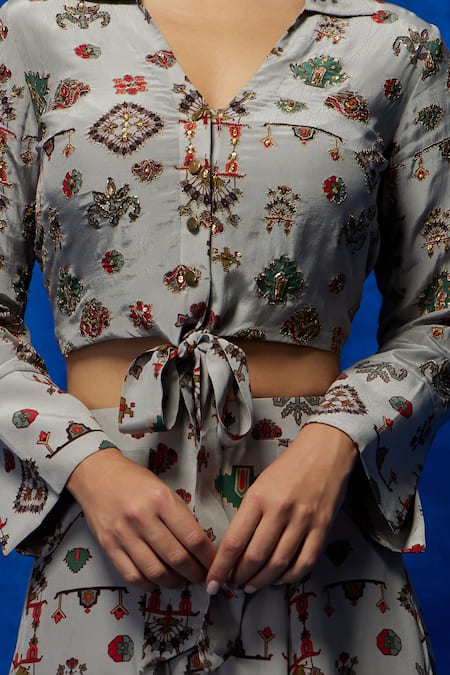 Buy_Nautanky_Grey Crepe Zari, Sequins Collared Twilight Tapestry Print Top And Palazzo Set 