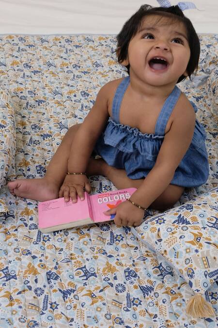 Design Gaatha Off White 100% Cotton Print Christmas Element Baby Bedding Set Online at Aza Fashions Design Gaatha_Off White 100% Cotton Print Christmas Element Baby Bedding Set_Online_at_Aza_Fashions