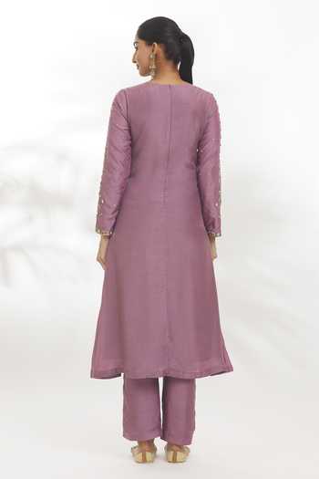 Samyukta Singhania Placement Embroidered Kurta Set 