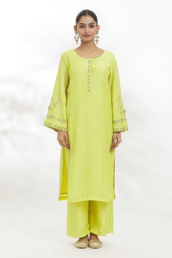 Samyukta Singhania Yellow Chanderi Silk, Cotton, Chanderi, Chiffon Cut Work, Applique Kurta Set at Aza Fashions Samyukta Singhania_Yellow Chanderi Silk, Cotton, Chanderi, Chiffon Cut Work, Applique Kurta Set _at_Aza_Fashions