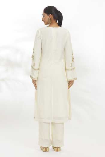 Shop Samyukta Singhania Off White Chanderi Silk, Cotton, Chanderi, Chiffon Stripe Embroidered Kurta Set at Aza Fashions Shop_Samyukta Singhania_Off White Chanderi Silk, Cotton, Chanderi, Chiffon Stripe Embroidered Kurta Set _at_Aza_Fashions