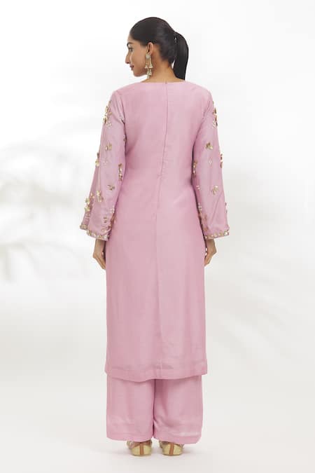 Shop Samyukta Singhania Purple Chanderi Silk, Chanderi, Chiffon Cut Work, Flower Embroidered Kurta Set at Aza Fashions Shop_Samyukta Singhania_Purple Chanderi Silk, Chanderi, Chiffon Cut Work, Flower Embroidered Kurta Set _at_Aza_Fashions