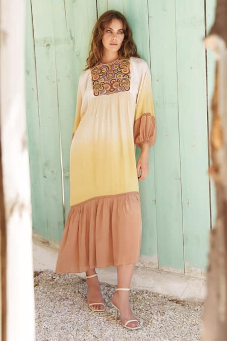 Shop Shruti Sancheti White Viscose, Crepe Embroidery Round Neck Ombre Dyed Tiered Midi Dress at Aza Fashions Shop_Shruti Sancheti_White Viscose, Crepe Embroidery Round Neck Ombre Dyed Tiered Midi Dress _at_Aza_Fashions