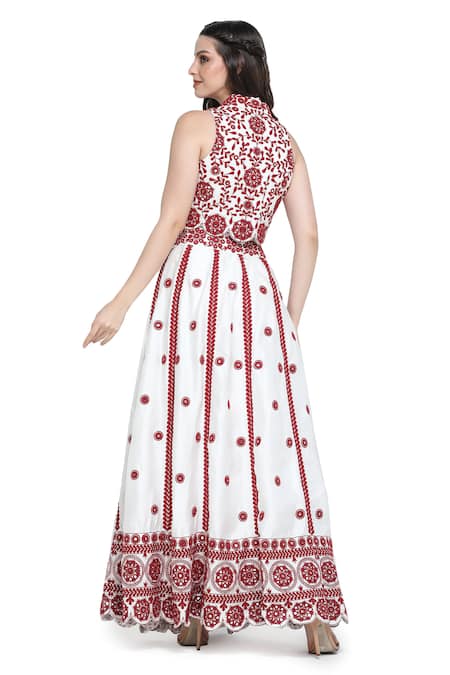Shop Shruti Sancheti White Linen, Satin Mirrors, Embroidery Collared Mandala Bloom Jacket Lehenga Set at Aza Fashions Shop_Shruti Sancheti_White Linen, Satin Mirrors, Embroidery Collared Mandala Bloom Jacket Lehenga Set _at_Aza_Fashions