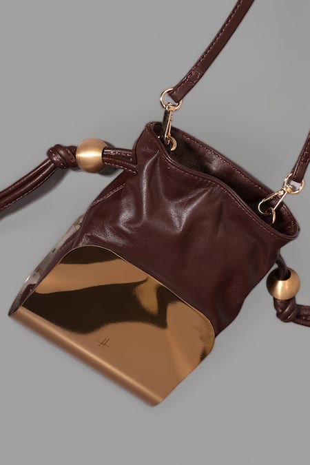 Tann-ED Moulded Metallic Potli 