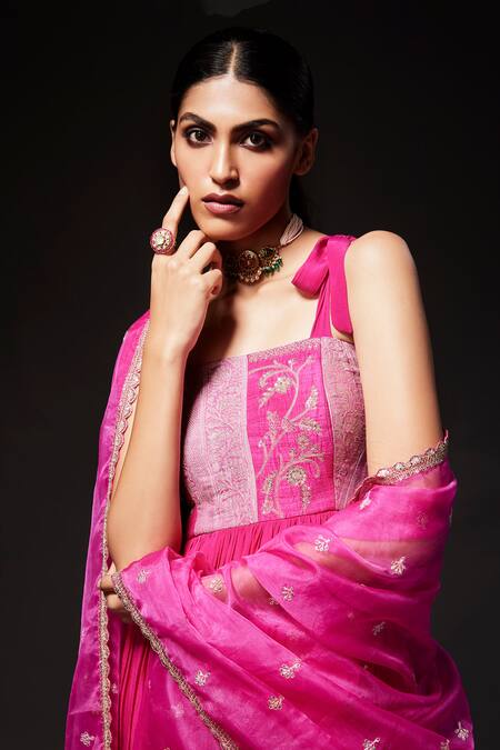 Kavitha Gutta_Magenta Crepe Sequins, Zari Square Neck Tie-up Embroidered Panelled Anarkali _Online_at_Aza_Fashions