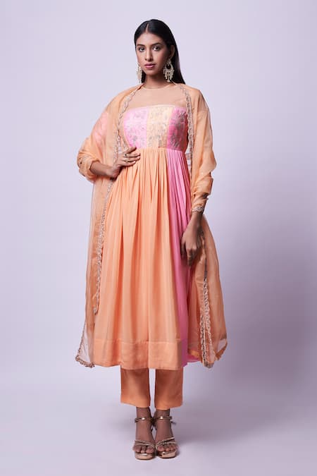 Kavitha Gutta Zari Embroidered Ombre Anarkali With Pant 