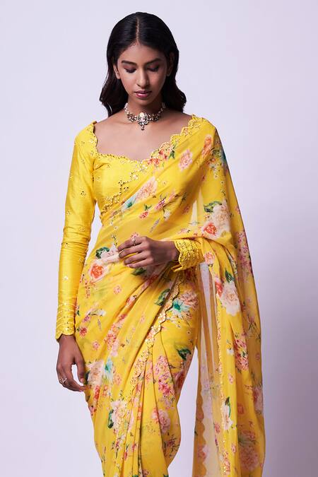 Kavitha Gutta Gold Georgette, , Satin Embroidery, Floral Pattern Saree With Blouse Online at Aza Fashions Kavitha Gutta_Gold Georgette, , Satin Embroidery, Floral Pattern Saree With Blouse _Online_at_Aza_Fashions