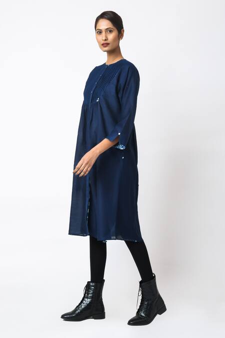 JAYATI GOENKA_Blue Chanderi Silk Embroidery Round Neck Tunic _Online_at_Aza_Fashions