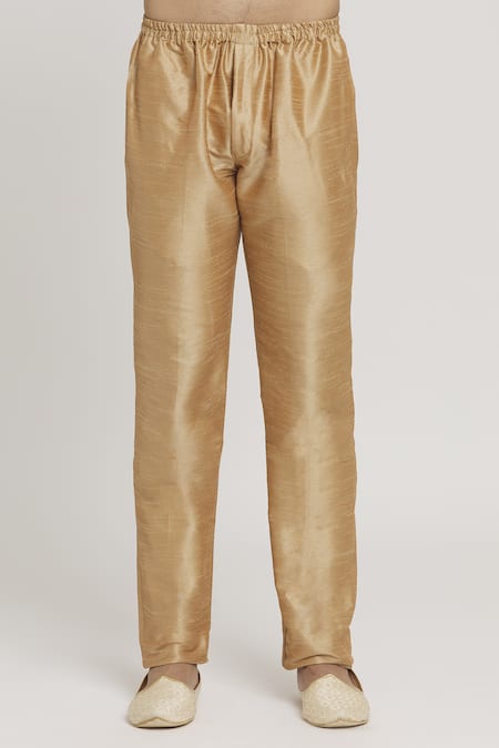 Arihant Rai Sinha_Maroon Velvet, Silk Zari Zardozi Embroidered Sherwani Set _at_Aza_Fashions