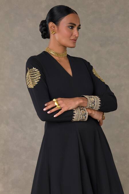 Buy_Masaba_Black Scuba Georgette Embellished Kashmiri Leaf Motif V Neck Gown_Online_at_Aza_Fashions