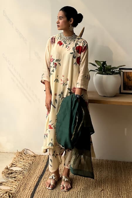 Dot Ivory Cotton Silk Printed Floral Round Bloome Kurta And Pant Set