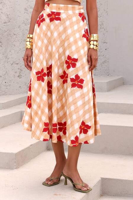 Aapro Beige Cotton V-neck Checkered Waistcoat And Skirt Set Online at Aza Fashions Aapro_Beige Cotton V-neck Checkered Waistcoat And Skirt Set _Online_at_Aza_Fashions