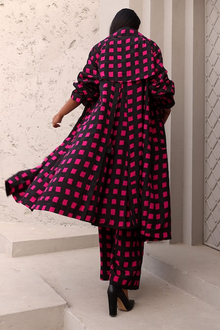 Aapro Ruth Checkered Print Trench Jacket Pant Set 