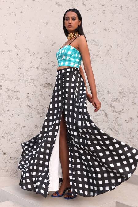 Aapro_Turquoise Cotton Beads Sweetheart Neck Checkered Bustier And Skirt Set _Online_at_Aza_Fashions