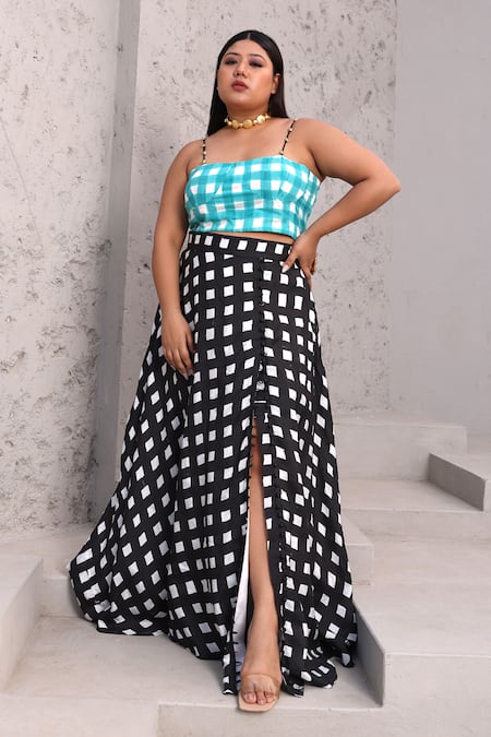 Aapro_Turquoise Cotton Beads Sweetheart Neck Checkered Bustier And Skirt Set _at_Aza_Fashions