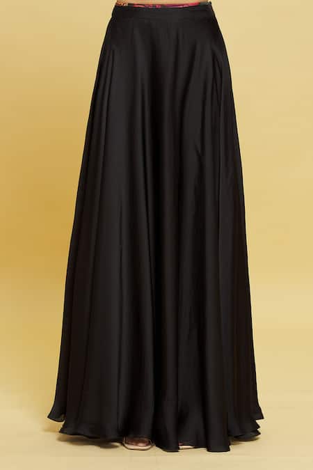 Shop_Sanjana Reddy Designs_Black Printed Forest Patterns V Neck Bouse Lehenga Set