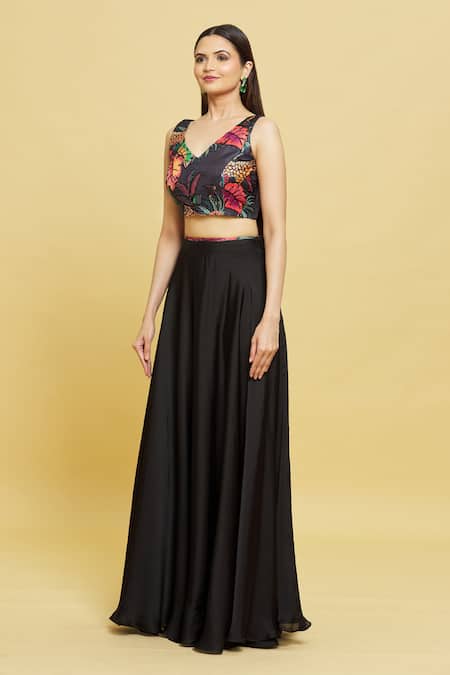 Buy_Sanjana Reddy Designs_Black Printed Forest Patterns V Neck Bouse Lehenga Set_Online_at_Aza_Fashions