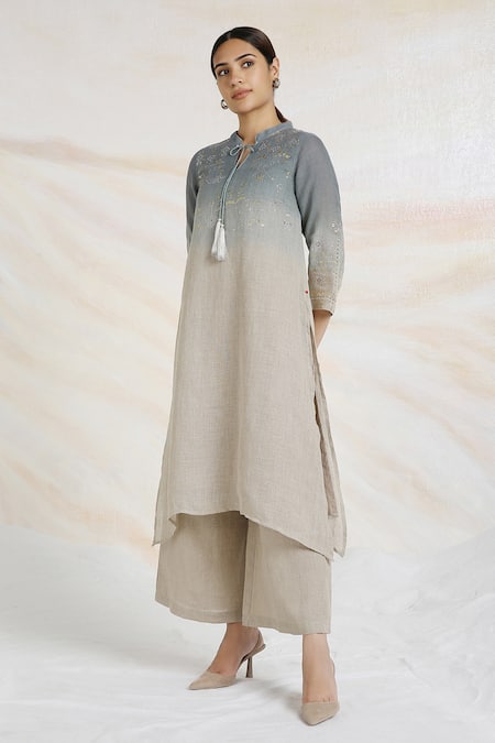 Kaveri_Blue Linen Embroidery Mandarin Metallic Blossom Embellished Yoke Ombre Kurta _Online_at_Aza_Fashions