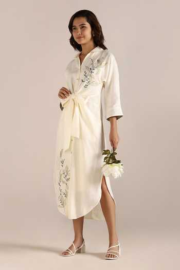 Kaveri_Off White Linen Embroidery Collared Honey Suckle Print Dress _Online_at_Aza_Fashions