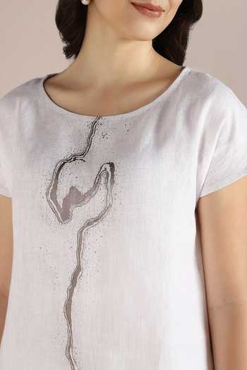 Shop Kaveri White Linen Embroidery Round Neck Body Roots Printed Top Online at Aza Fashions Shop_Kaveri_White Linen Embroidery Round Neck Body Roots Printed Top _Online_at_Aza_Fashions