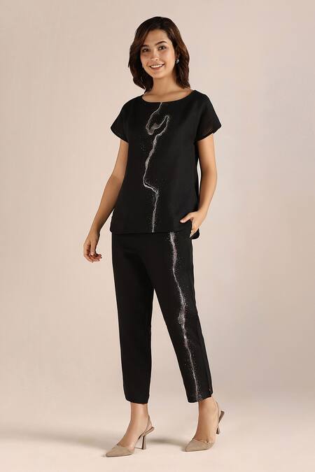 Buy_Kaveri_Black Linen Embroidery Round Neck Body Printed Top _Online_at_Aza_Fashions