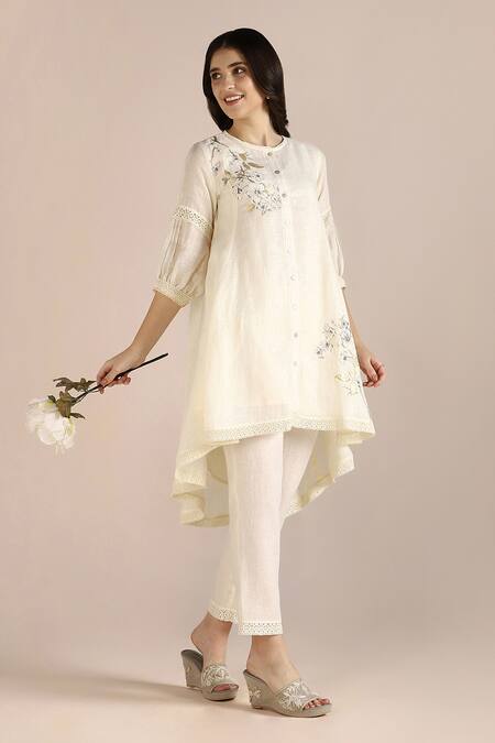 Kaveri_Off White 100% Linen Hand Print Floral Round Neck Tunic And Pant Set _Online_at_Aza_Fashions