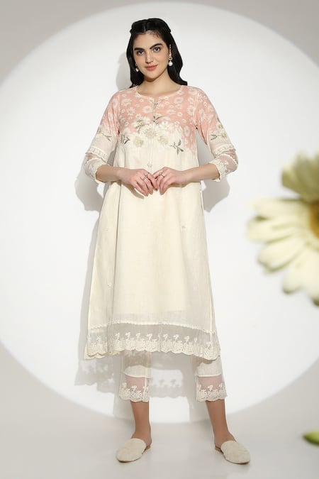 Kaveri_Off White 100% Linen Curved Fly Free Laced Tunic And Pant Set  _Online_at_Aza_Fashions