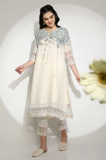 Buy_Kaveri_Off White Linen Tassels, Lace Round Curved Fly Free Embroidered Tunic And Pant Set _Online_at_Aza_Fashions