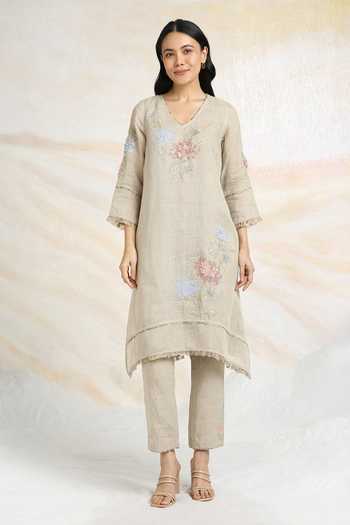 Kaveri_Beige 100% Linen Printed And Embroidered Fly Free Kurta & Pant Set  _Online_at_Aza_Fashions