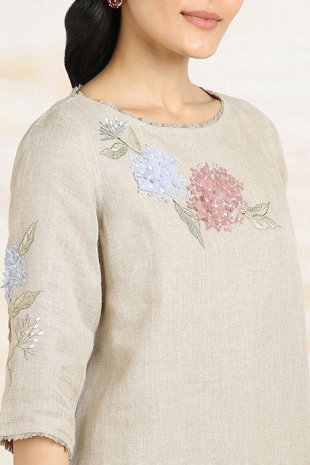 Buy_Kaveri_Beige Linen Embroidery Round Neck Hydrangeas Printed Top _Online_at_Aza_Fashions
