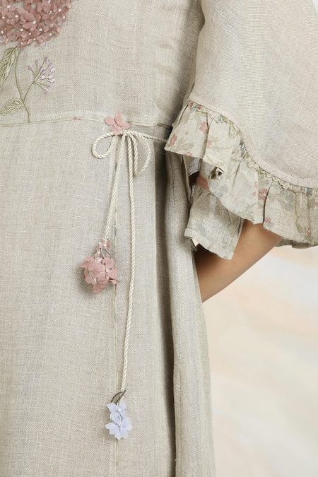 Buy_Kaveri_Beige Linen Tassels Round Neck Bed Of Roses Embroidered Dress 