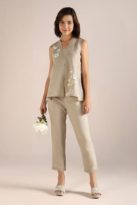 Kaveri Camelia Flower Print Top 