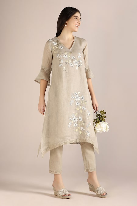 Kaveri Camelia Fly Free Printed Tunic 