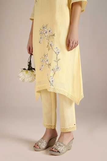 Kaveri_Yellow Linen Lace V-neck Camelia Fly Free Printed Tunic And Pant Set _Online_at_Aza_Fashions