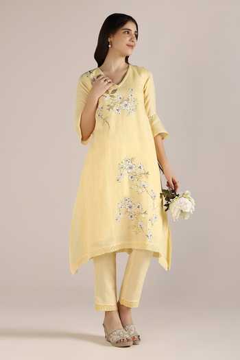 Shop_Kaveri_Yellow Linen Lace V-neck Camelia Fly Free Printed Tunic And Pant Set _Online_at_Aza_Fashions