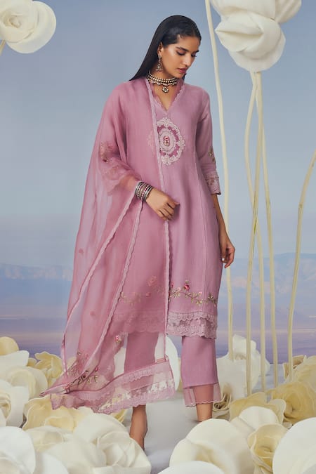 KAVERI Brazen Rose Lace Embroidered Kurta Pant Set 