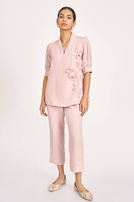 Kaveri_Pink Linen Embroidery V-neck 3d Lily Burst Applique Top _Online_at_Aza_Fashions